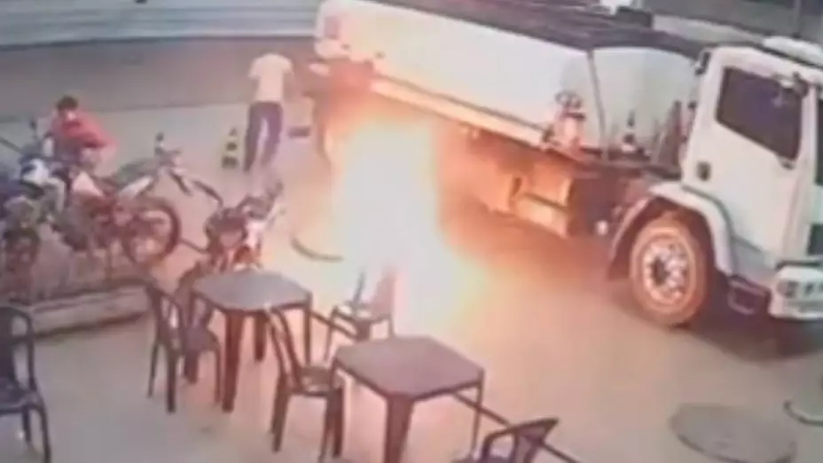 Incendio en gasolinera