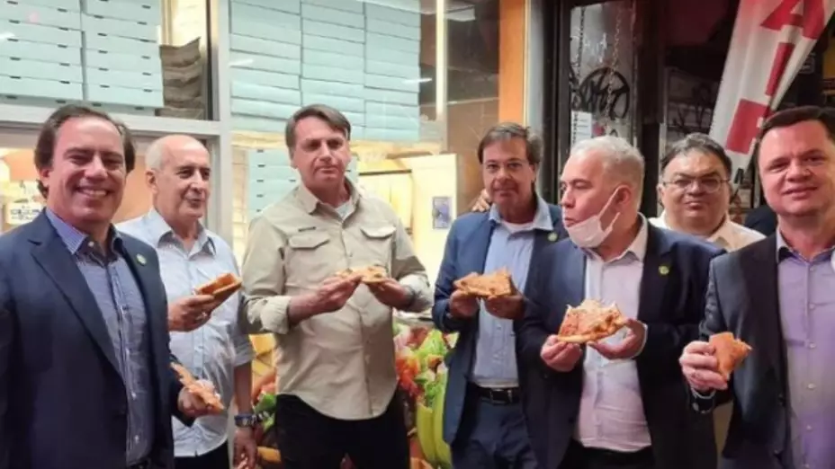 bolsonaro-pizza.jpg