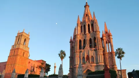 ¿Cuánto cuesta ir de Aguascalientes a San Miguel de Allende?