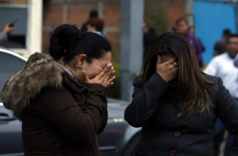 Víctimas lamentan liberación de Cassez