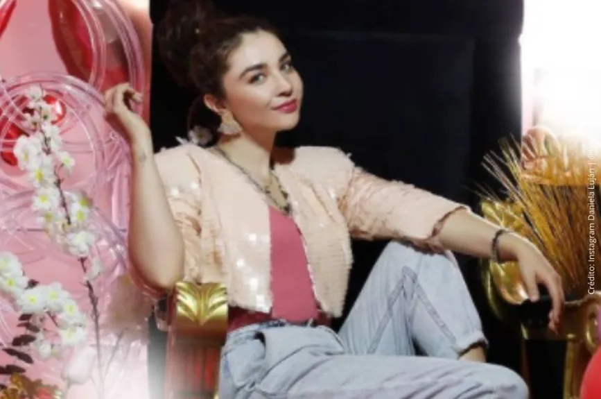 Daniela Luján.