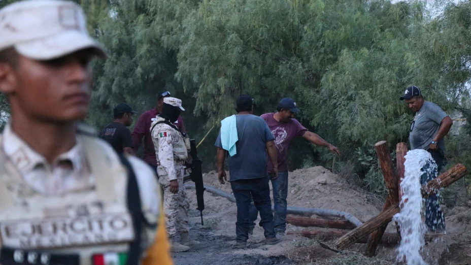 Labores de rescate en mina de carbón inundada en Sabinas, Coahuila.