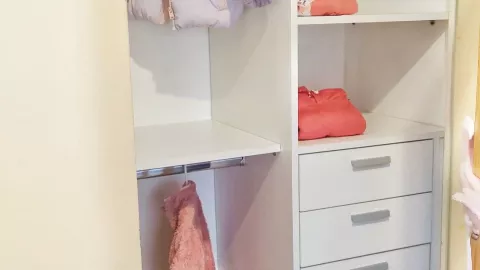 closet vertical