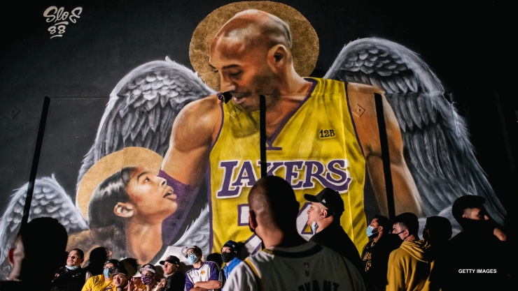 Kobe Bryant recordado por los Lakers