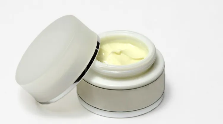 La manera más fácil para eliminar las arrugas del rostro y producir colágeno