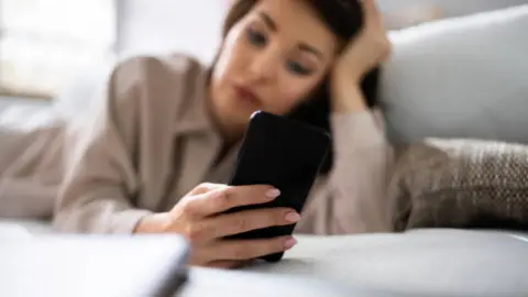 ¿Qué hacer si eres víctima del ghosting? La psicología responde.