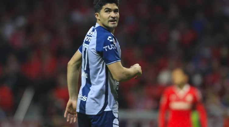 Nico Ibáñez con Pachuca en la final contra Pachuca Apertura 2022 Liga MX