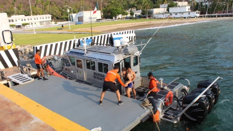 Turistas rescatados en Acapulco
