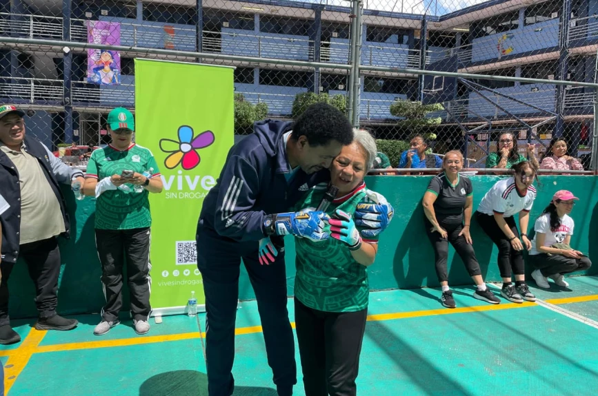 Tanda de penales con la Gira Vive sin Drogas.