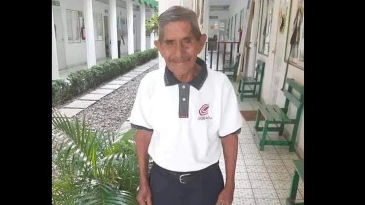 a-los-80-anos-termina-la prepa.jpg