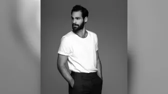 A partir del lunes 12 de mayo, lo podremos ver en la telenovela Cautiva por Amor, dando vida a Javier Fuentes Mansilla.