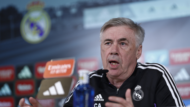 Carlo Ancelotti en conferencia de prensa con el Real Madrid