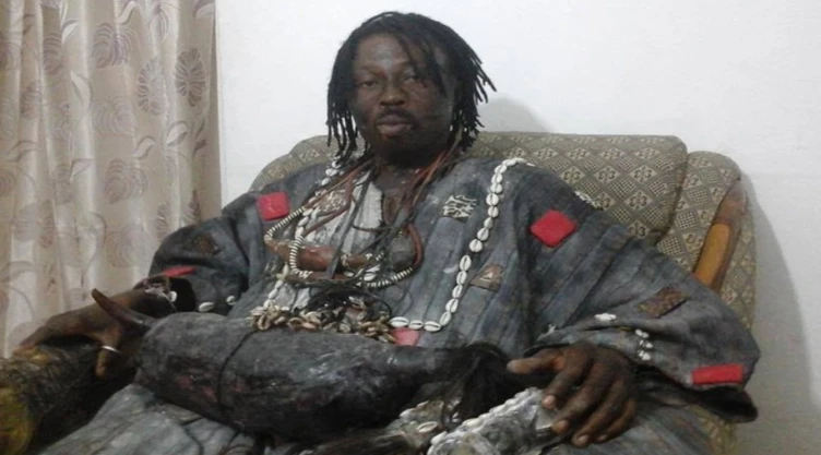 Desde-el-_macumba_-hasta-la-magia-negra_-¿quién-es-Nana-Kwaku-Bonsam_-el-brujo-de-Ghana-que-_atormen.webp