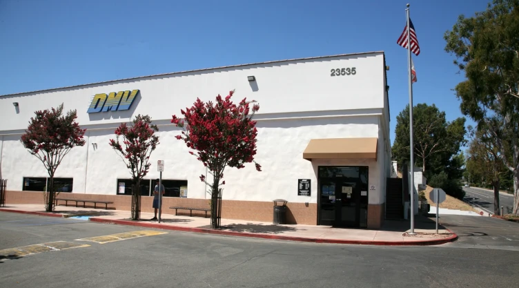 Oficinas del DMV en California