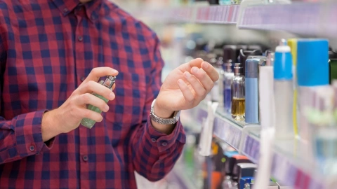 Perfumes elegantes para hombres con los que recibirás miles de cumplidos por tu olor