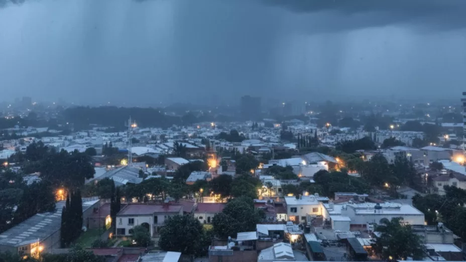 En alerta ante próxima tormenta invernal con bajas temperaturas y nieve: De esta manera afectará a Jalisco