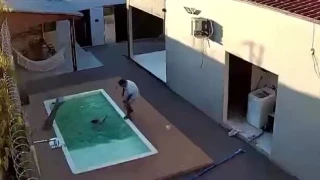 Padre salva a sus dos hijos de ahogarse en una alberca: así ocurrió el impactante rescate