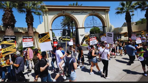 Huelga de escritores en Hollywood 2023 la cifra que ha perdido California por protestas.