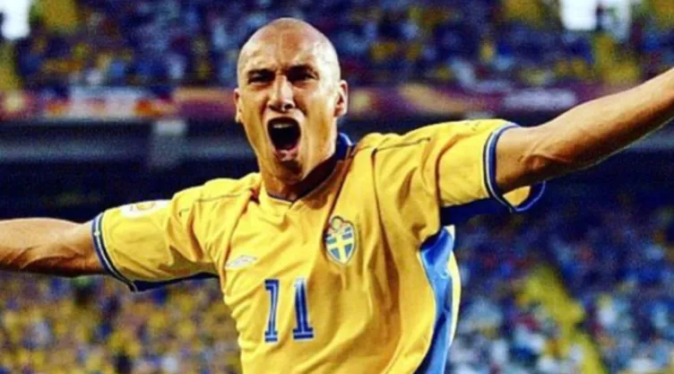 Henrik Larsson de la Selección de Suecia se sentía como un extranjero