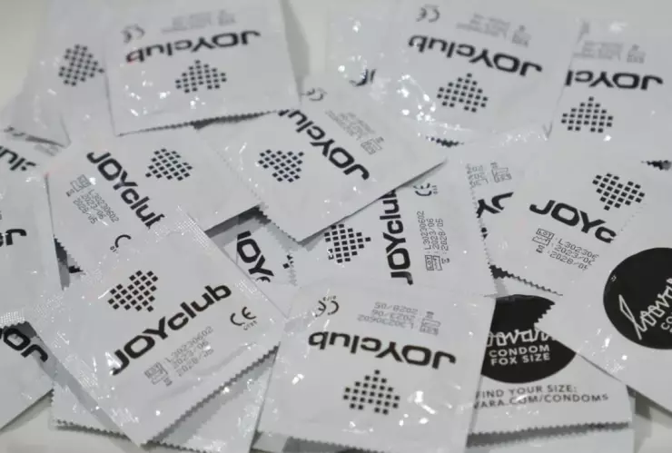 JOYclub condones.jpg