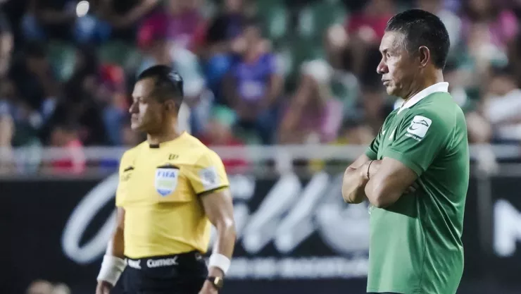 Último minuto ‘Nacho’ Ambriz renuncia como director técnico del Club León tras derrota contra Tijuana Esto dijo.jpg