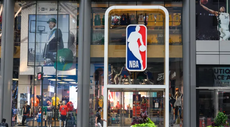 ¡Al fin regresó la NBA!