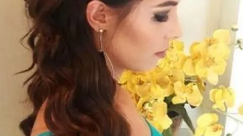 49 peinados sueltos que son elegantes y serán tendencia para el siguiente año; inicia el 2026 a la moda