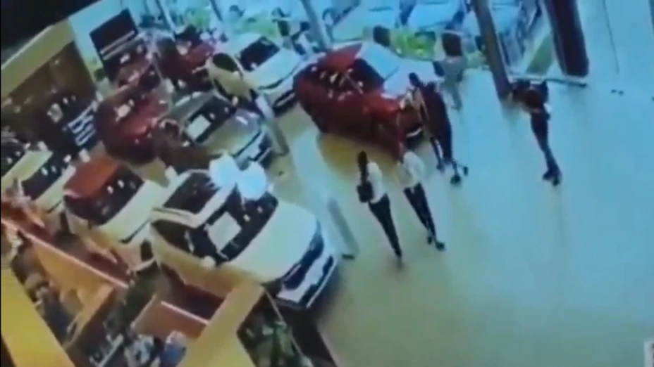 Mujer es asaltada en Veracruz