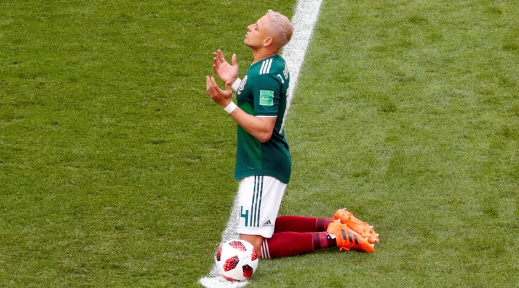 chicharito hernandez trollea a zague