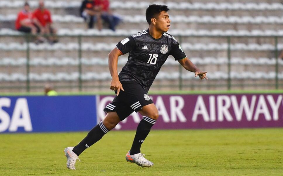 Efraín Álvarez llegaría a la selección mayor