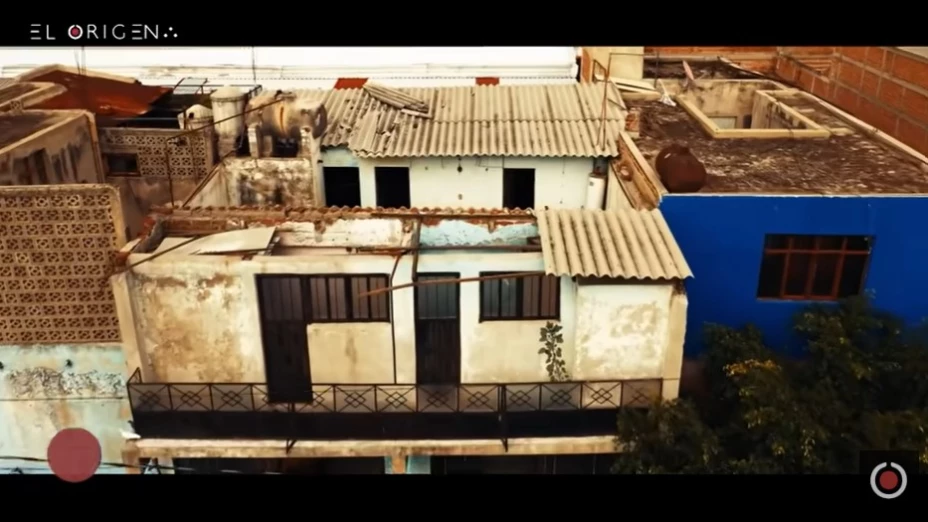 La casa de los muertos en vivo Extranormal.