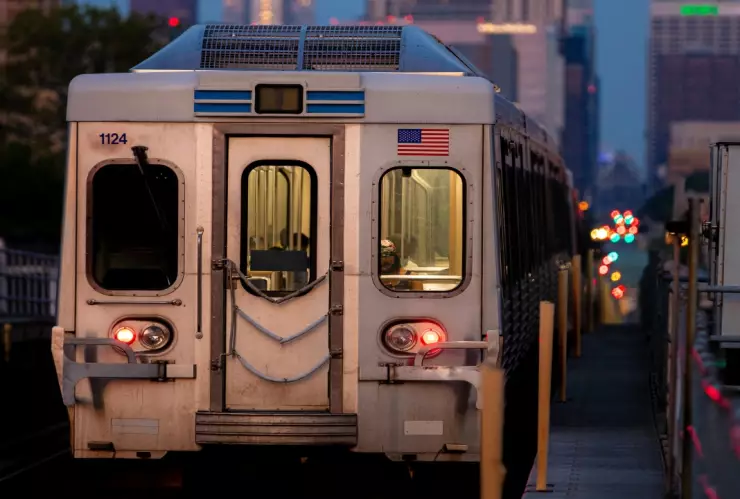 ¡Maniaco provocó momentos de horror! Hombre es incendiado en metro de Nueva York