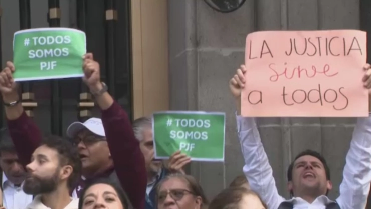 Trabajadores cerraron accesos de la SCJN para externar su rechazo a la Reforma Judicial