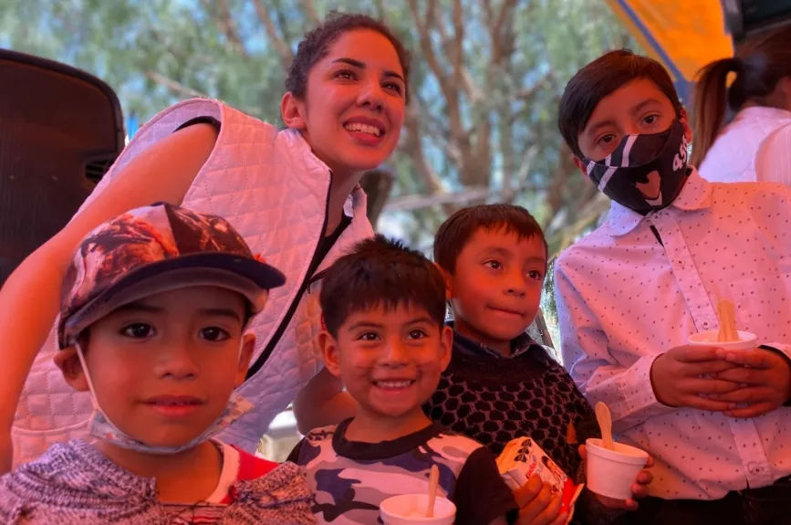 Visitamos a los niños de las ladrilleras de Chalco, Edomex y les llevamos un dulce regalo. ¡Revive los mejores momentos!
