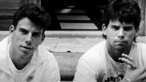 Hermanos Menéndez podrían ser liberados