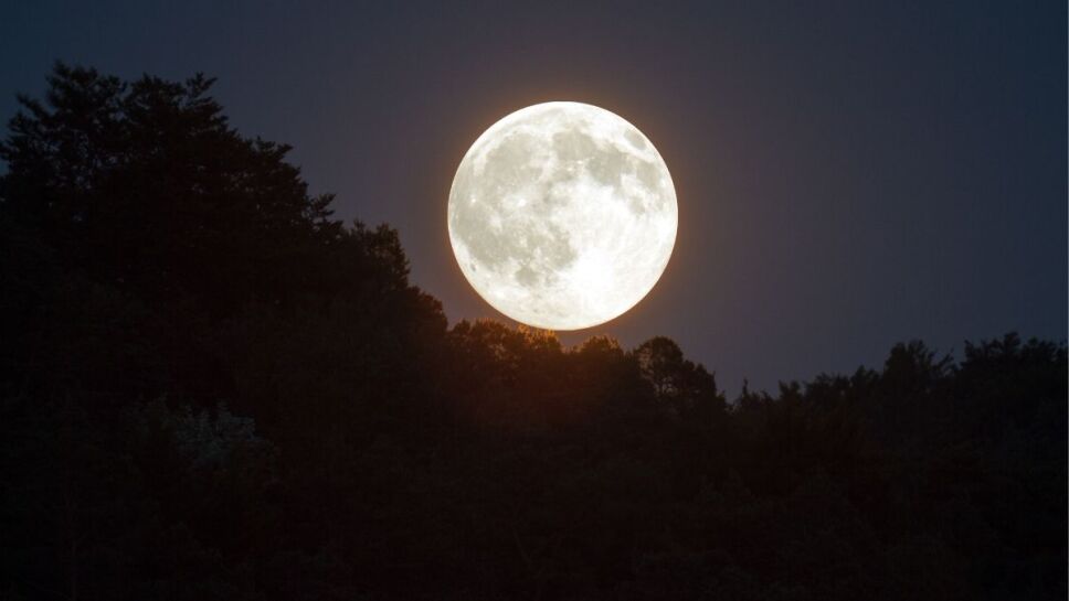 Rusia,China, Luna.jpg