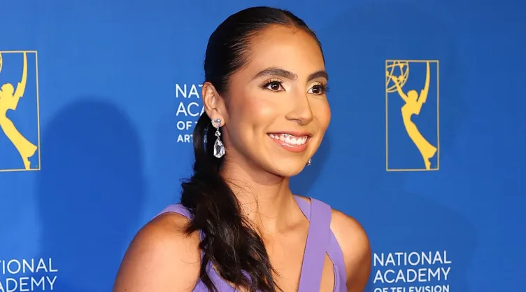 Diana Flores durante los Sports Emmy Awards 44.jpg