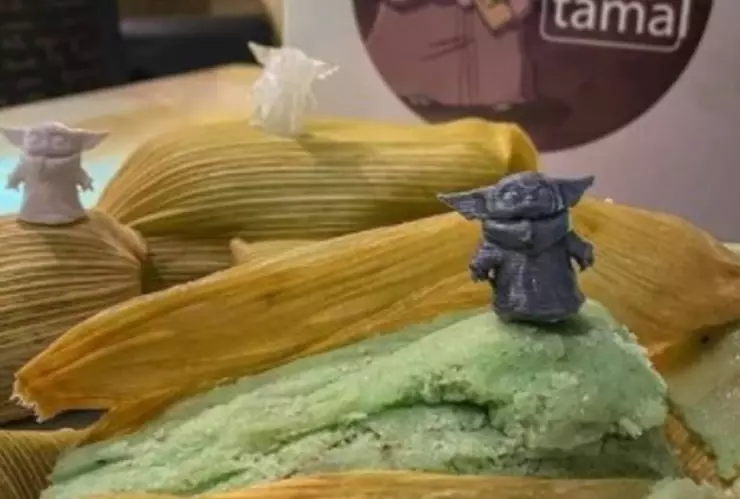 tamales baby yoda figura