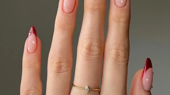 39 ideas de uñas rojas para Navidad