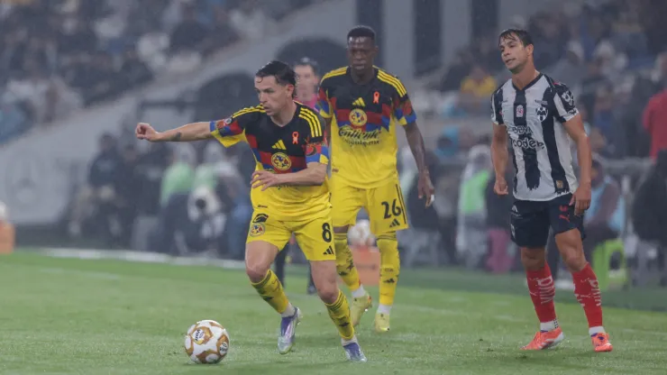 América