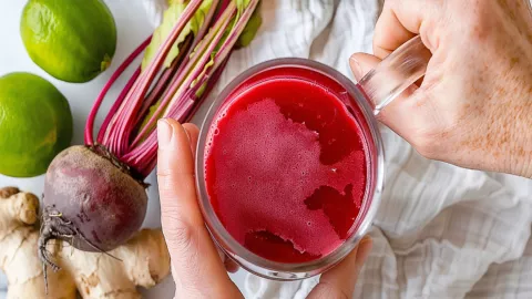 Cada ingrediente de este jugo contiene los nutrientes que el cuerpo necesita