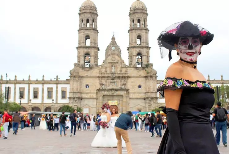 Desfile de catrinas en Zapopan 2025.jpg