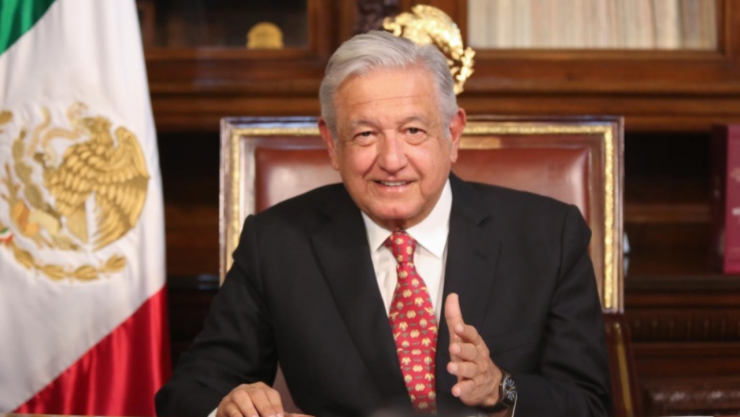 AMLO se une a Threads y pide Mark Zuckerberg evitar el uso de bots.