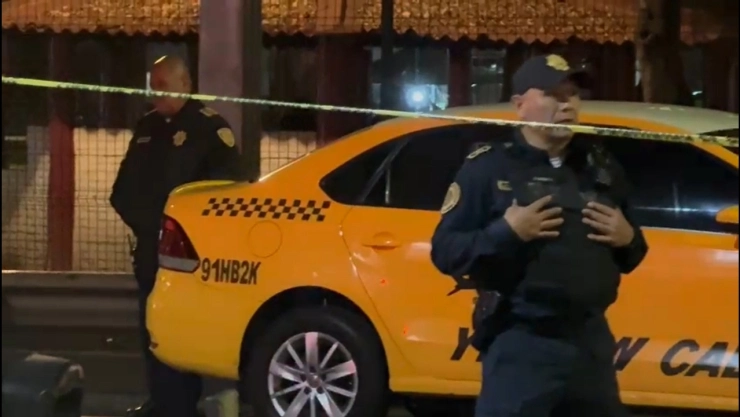 Un pasajero de un taxi del AICM fue asesinado a balazos.