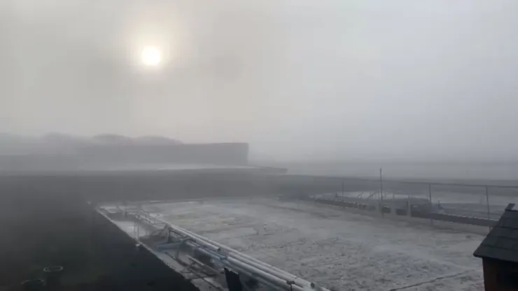 FOTOS: Así luce el AICM por la intensa neblina en CDMX que pospuso vuelos por cero visibilidad