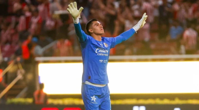 Raúl Rangel, portero de Chivas