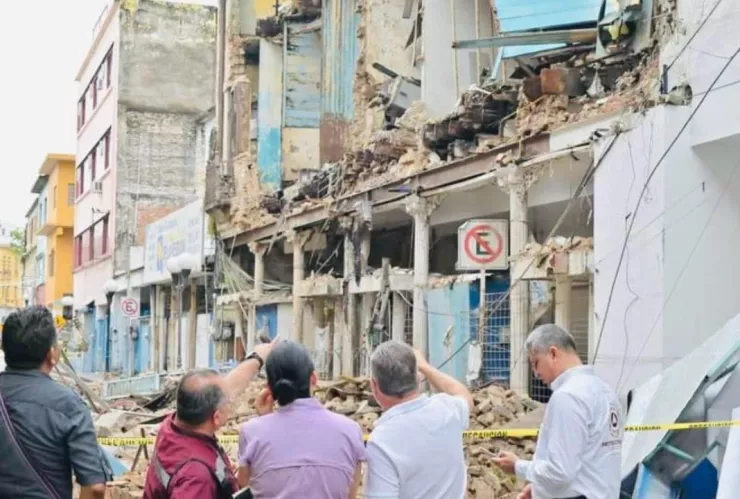 Antiguo hotel Progreso se derrumba tras fuertes lluvias en Tampico