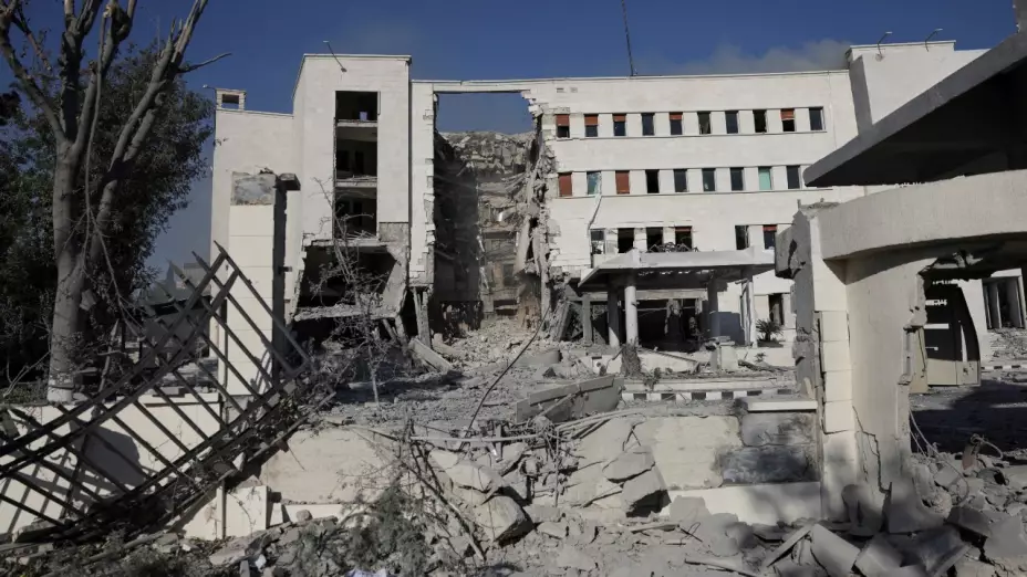 Daños tras el bombardeo en Damasco, Siria, por parte de Israel, el 16 de julio de 2025.