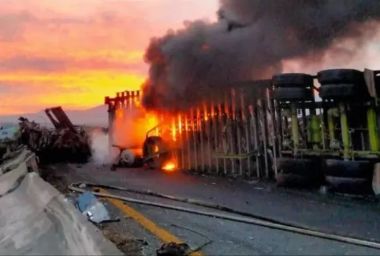 Hombre salva a involucrados en accidente Tepic a Guadalajara