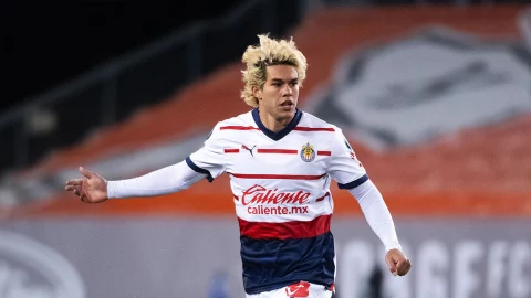 Cade Cowell, Chivas